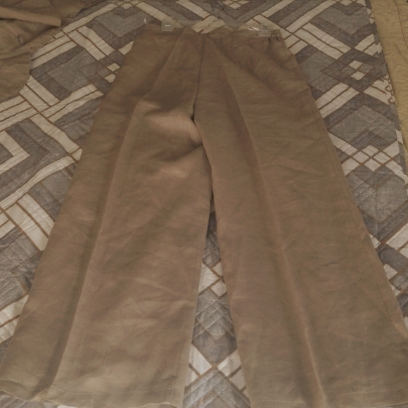 Linen Pantsuit - Picture 14 of 16